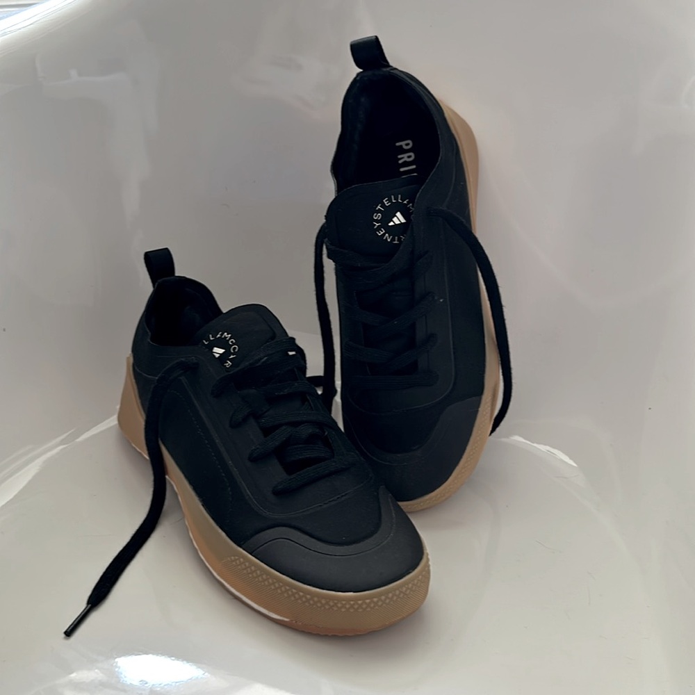 adidas by Stella McCartney Women's Sneakers Size 8 Black